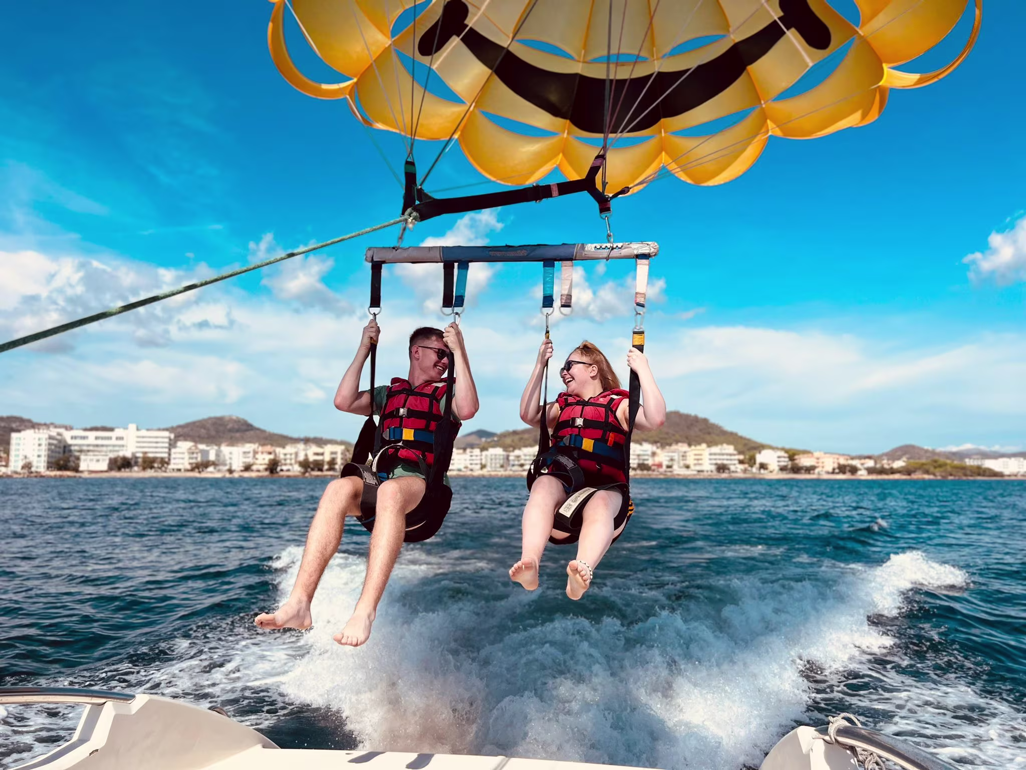 Paracaídas ascensional en Benidorm