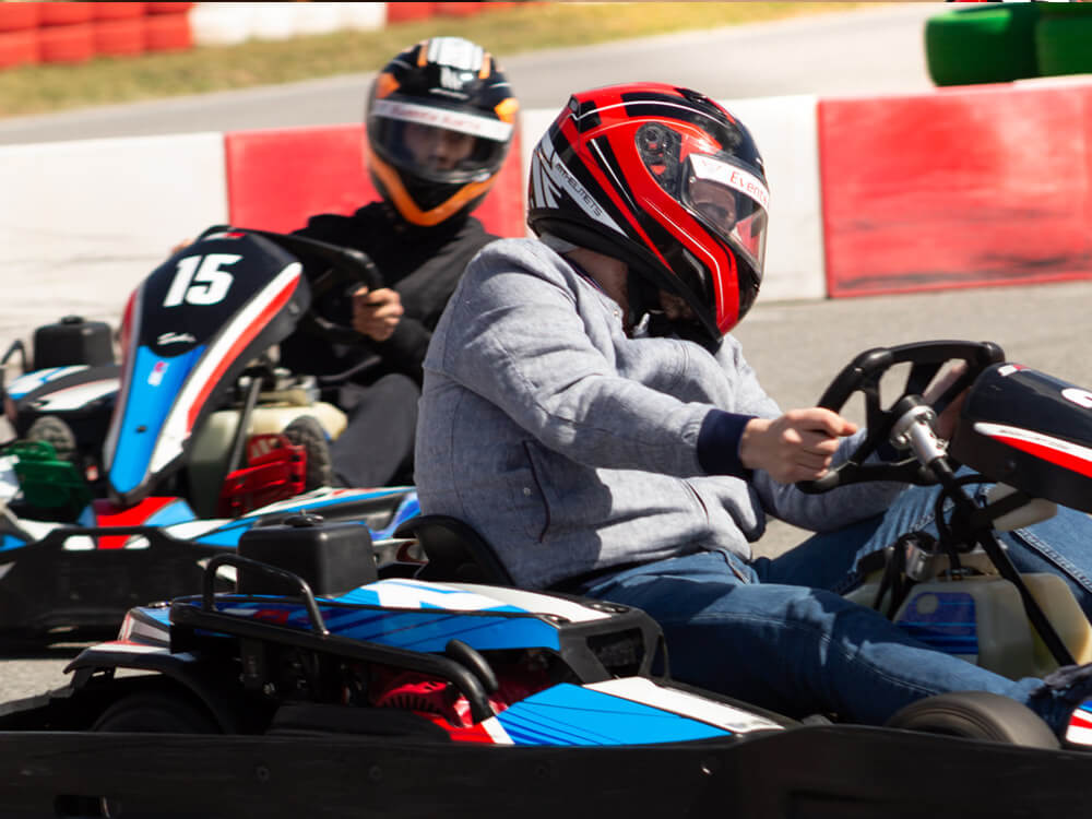 Kart entrando en curva