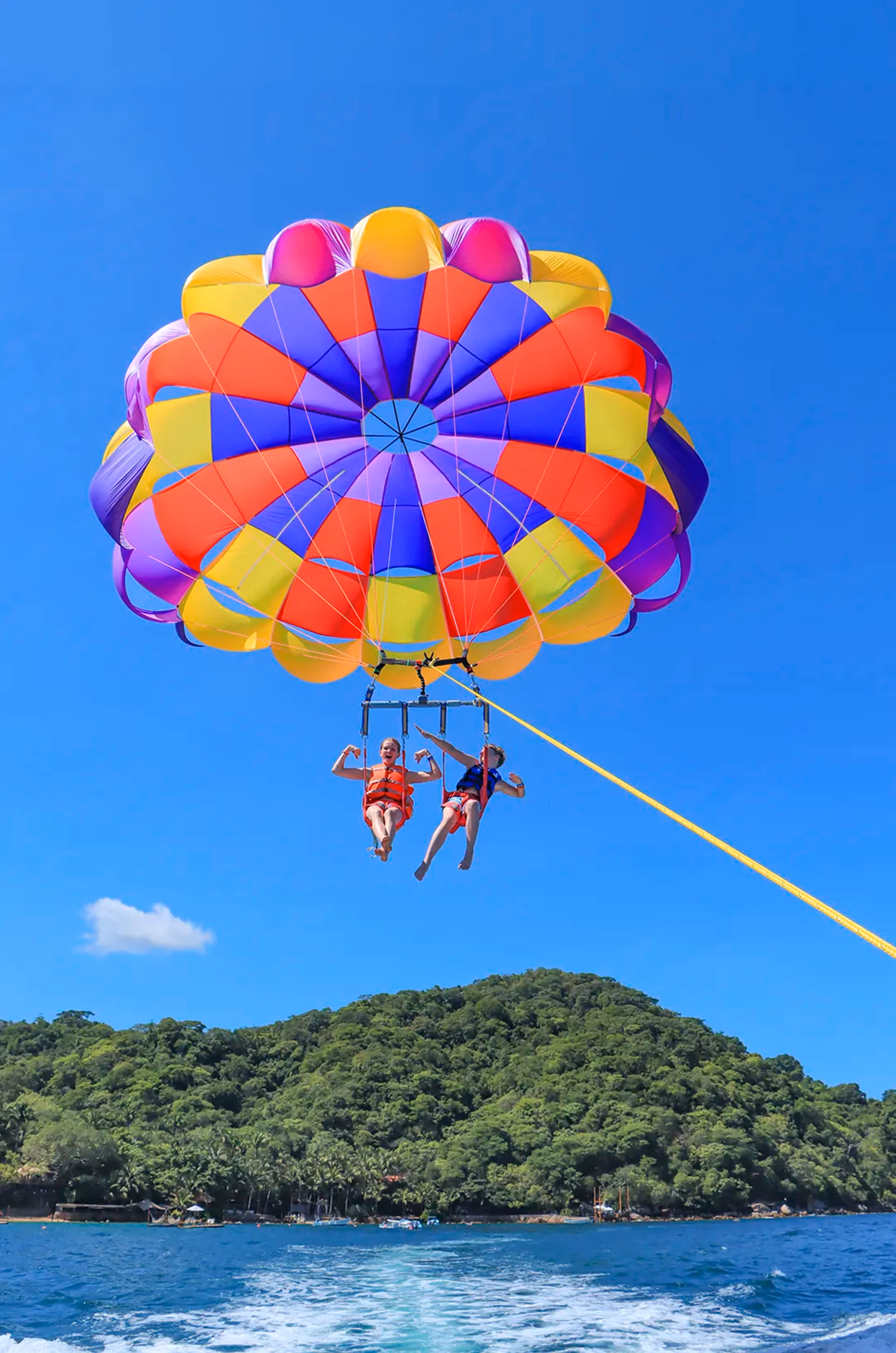 Toque al agua durante el vuelo